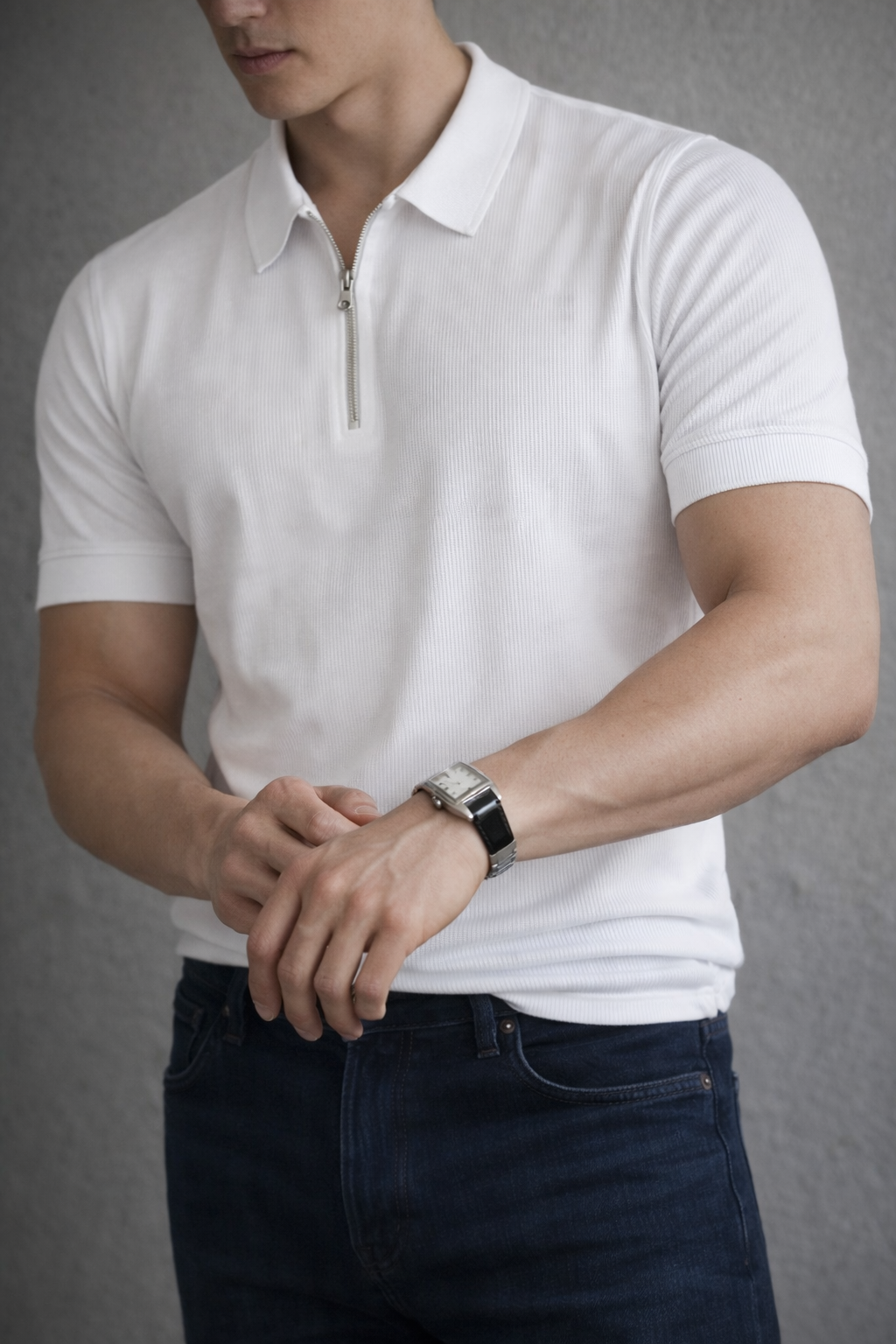 Classic white zipper